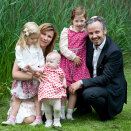Family photo 2009 (Photo Morten Brun, Det kongelige hoff)